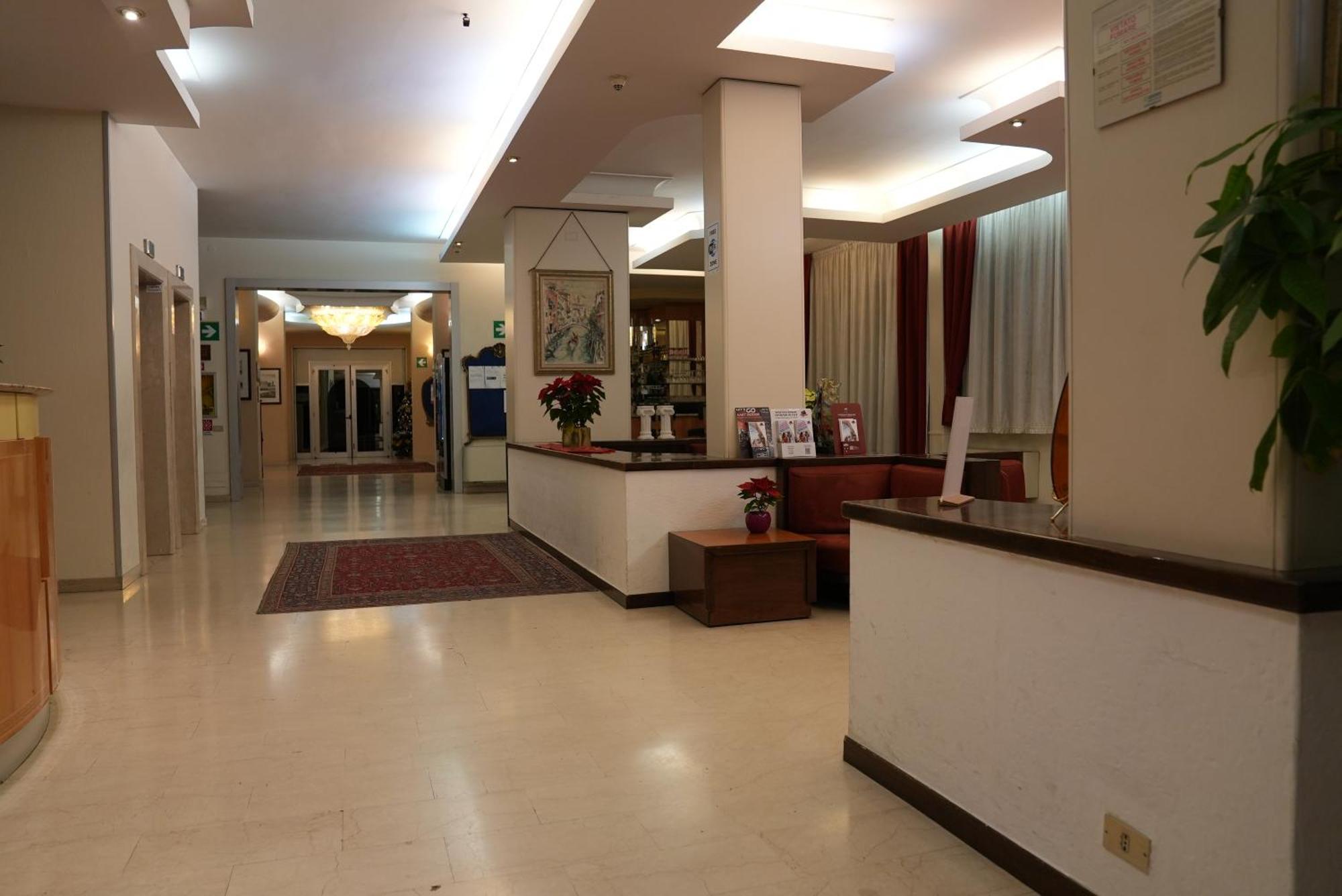 Hotel Albatros Mestre Exterior foto